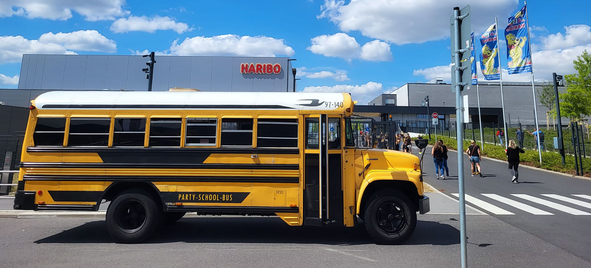 Hier Party School Bus in Köln mieten