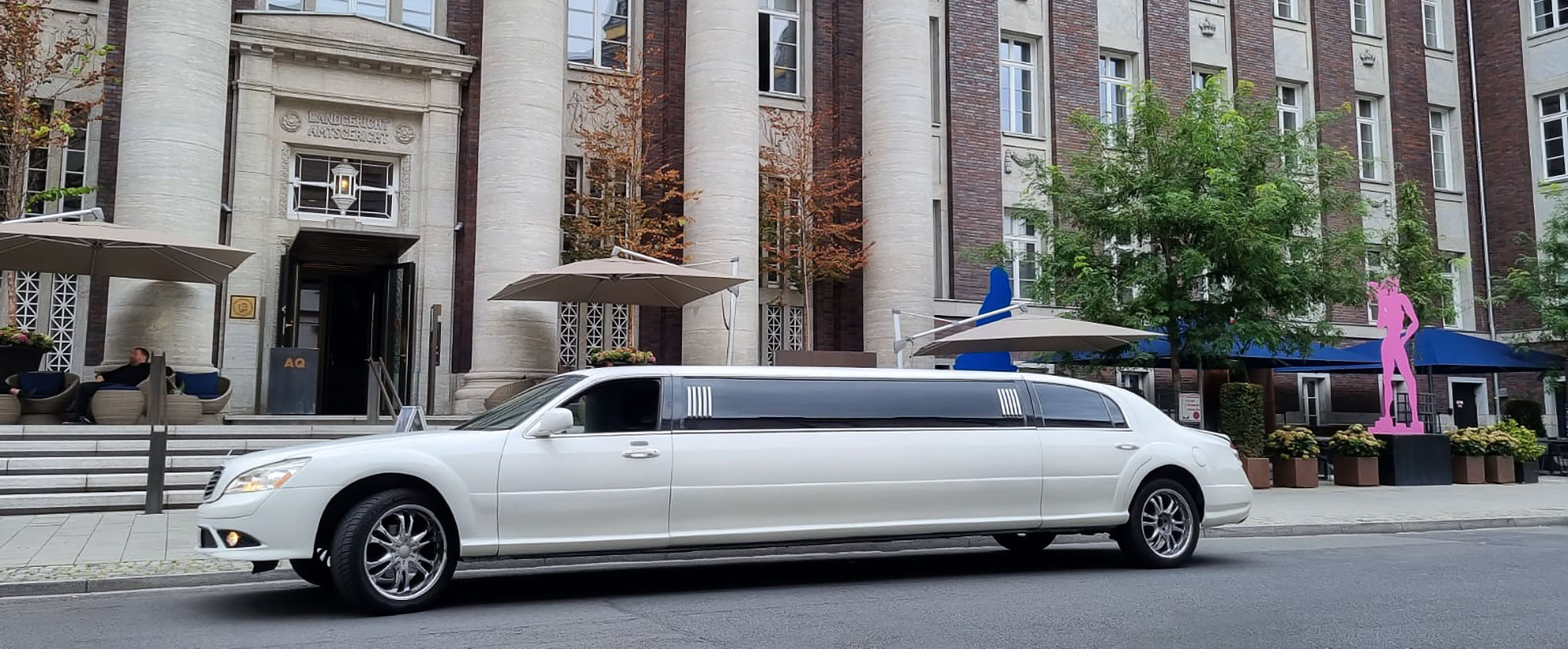 Hier Mercedes Benz Stretchlimo in Köln mieten