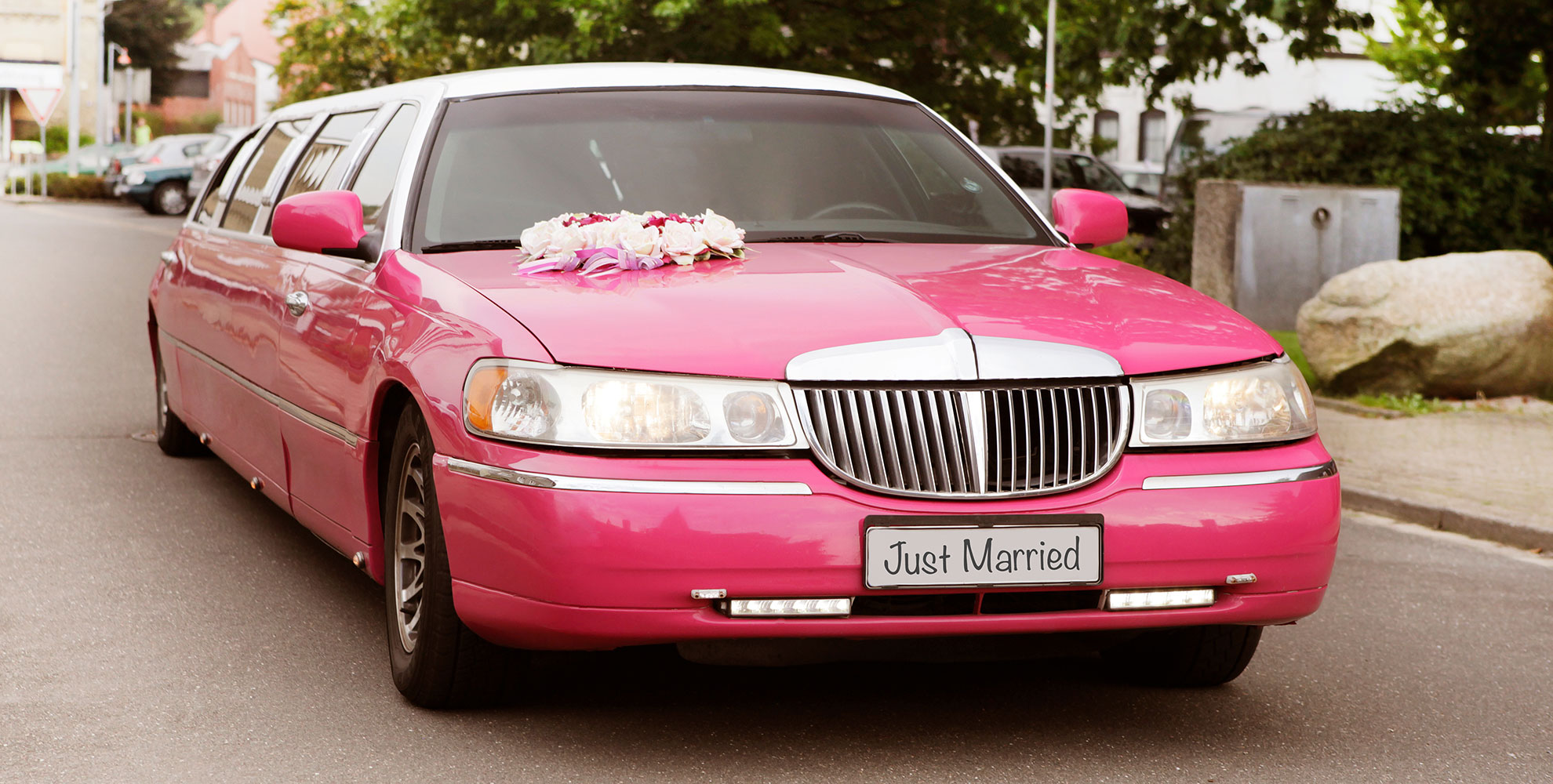 Jetzt pinke Stretchlimousine in Leipzig mieten